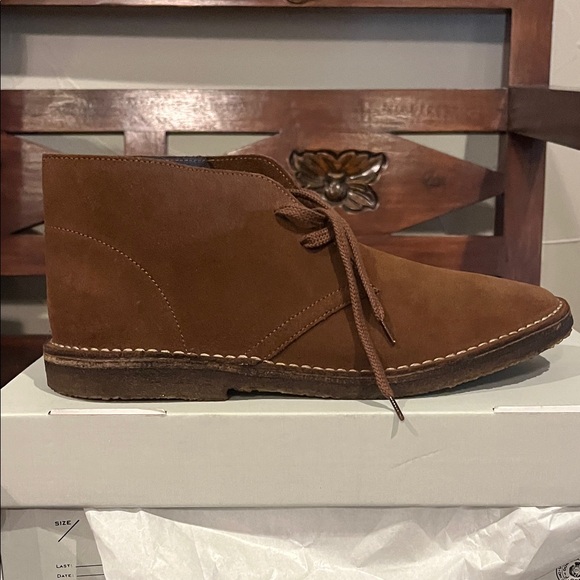 J. Crew Suede Macalister Boot, Color: Auburn. Size 9.5 - Picture 4 of 11